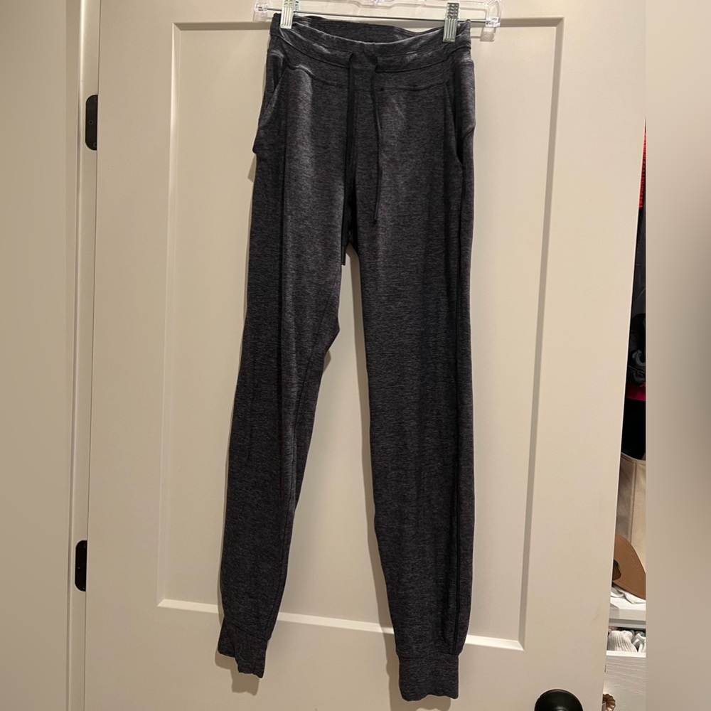 Grey lululemon joggers size 2